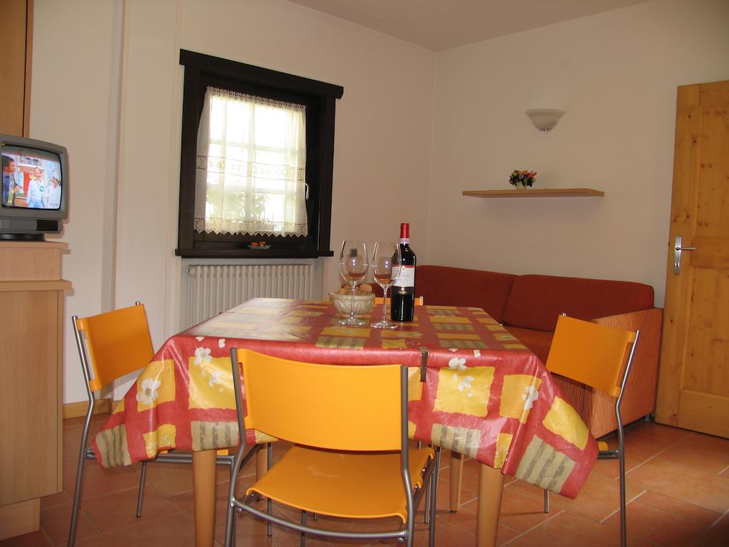 Art Apartments Casa Napell Livigno Pokoj fotografie